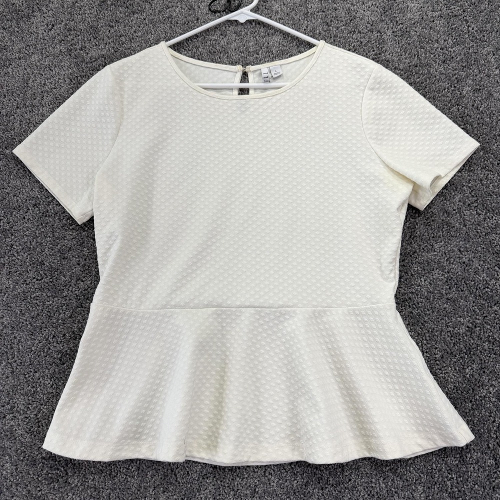 ELLE Blouse Womens Large White Textured Short Sleeve Peplum Knit Top Casual